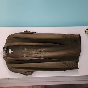 Ladies XL Long Olive Green Short Sleeve Sweater